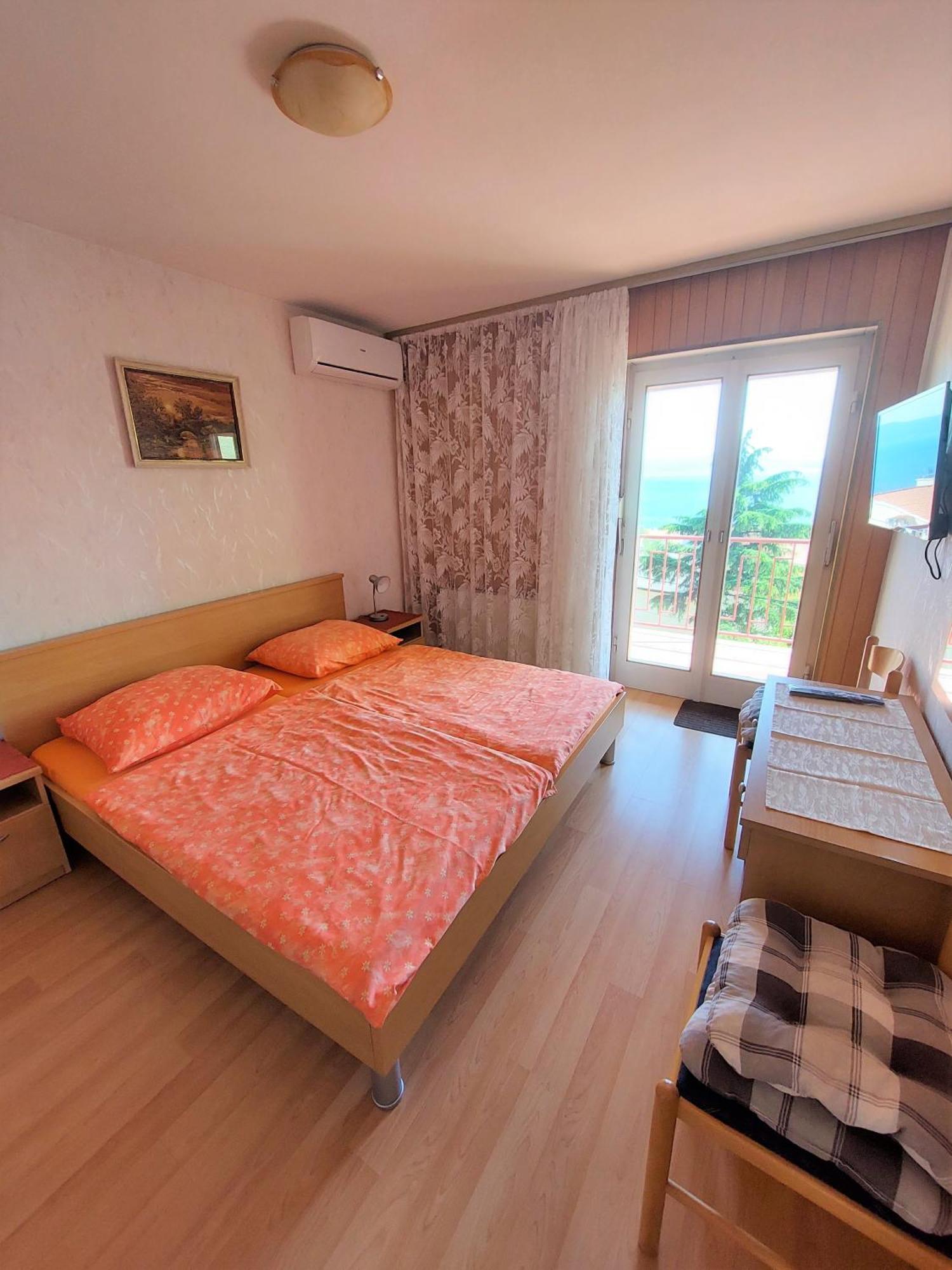 Sobe Crikvenica 29926 - Mileva Hotel Стая снимка